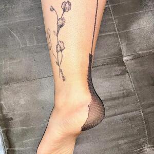 Nylon-footjob-aline MYM