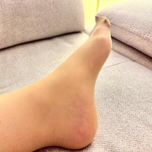Nylon-footjob-aline MYM