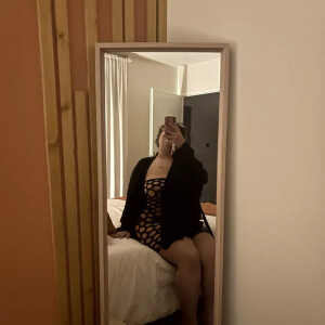 Nyna_privatee MYM