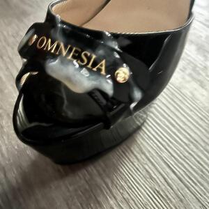 Omnesiafeet MYM