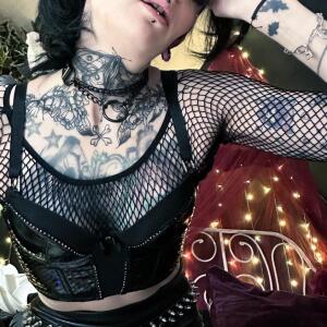 Ophelia_cockfield MYM