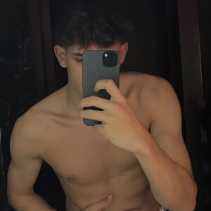 Papaciito21_ MYM