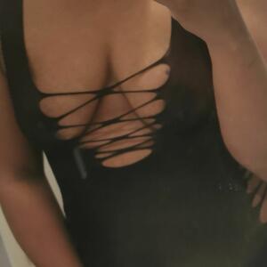 Peachcurvy_974 MYM