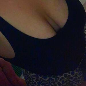 Petite-femme-sensuel MYM