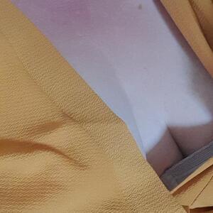 Petite_ronde_blonde_hot MYM