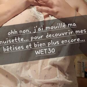 Petite_ronde_blonde_hot MYM