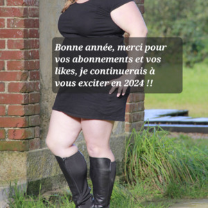 Petite_ronde_blonde_hot MYM