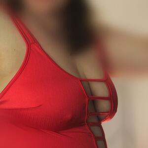 Petite_ronde_blonde_hot MYM