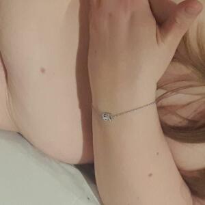 Petite_ronde_blonde_hot MYM