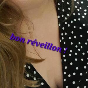 Petite_ronde_blonde_hot MYM