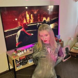 Petite_yvana MYM