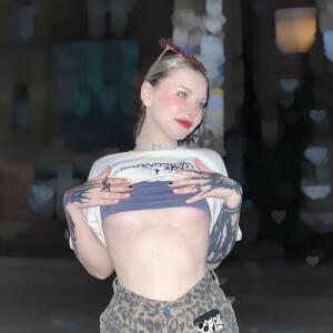 Petite_yvana MYM