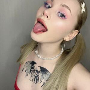 Petite_yvana MYM