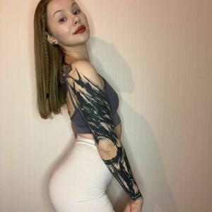 Petite_yvana MYM