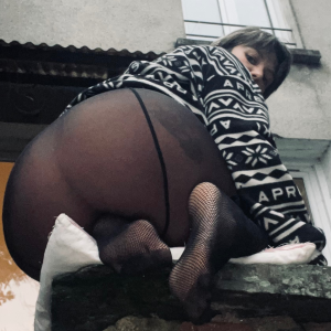 Petitelola49 MYM