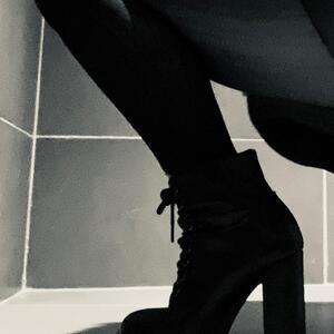 Petits_pieds_sensuels MYM