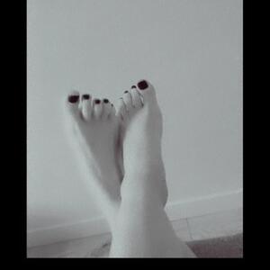 Pictures_feet2 MYM