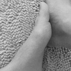 Pied_defemmes_ MYM