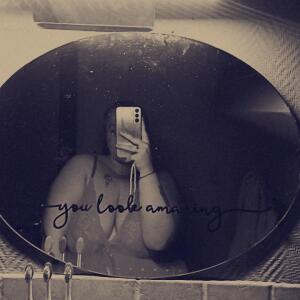 Pied_en_or_ MYM
