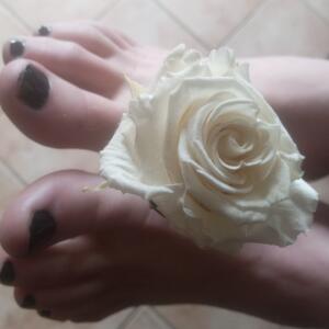 Pieds-76 MYM