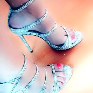 Pieds-thya-feet MYM