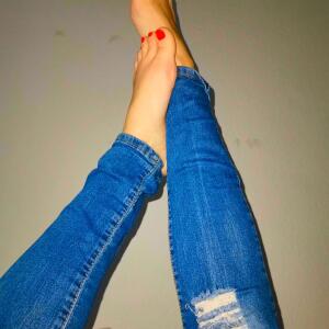 Pieds-thya-feet MYM