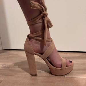 Pieds_chiara36 MYM