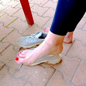Pieds_de_rousse MYM