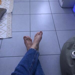 Pieds_kalifa MYM