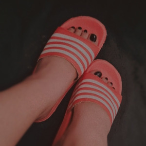 Piedsgirly-feet MYM