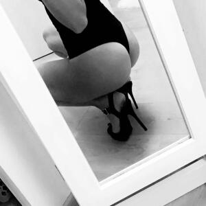 Play_with_me MYM