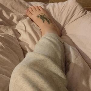 Pretty_lovely_feet MYM