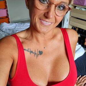 Prettyvictoria27 MYM