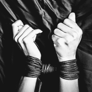 Punks_hancuffs MYM