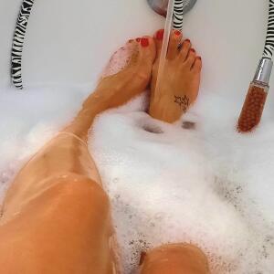 Queen_83_ MYM