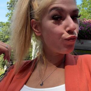 Queen_coquette MYM