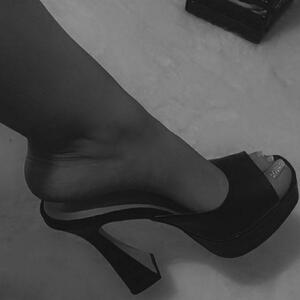 Queen_feet_ MYM