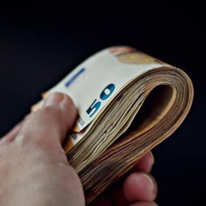 Queen_findom MYM