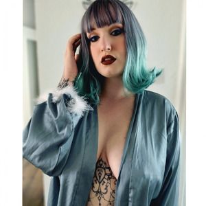 Queen_swann MYM