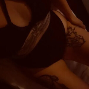 Queenxxemi MYM
