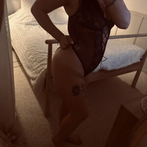 Queenxxemi MYM