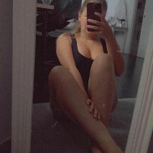 Queeny_sexyy MYM