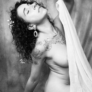 Rebelle_lion_nue MYM