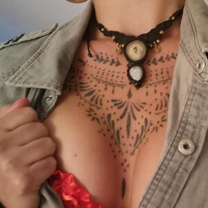 Rebelle_lion_nue MYM