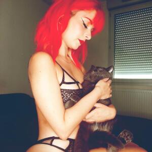 Redwife MYM
