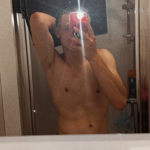 Redyellow__ MYM