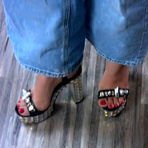 Roberta75_feet MYM