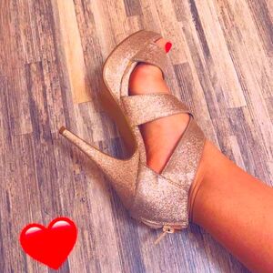 Roberta75_feet MYM