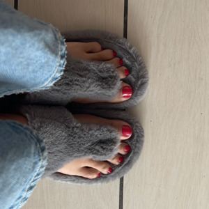 Roberta75_feet MYM