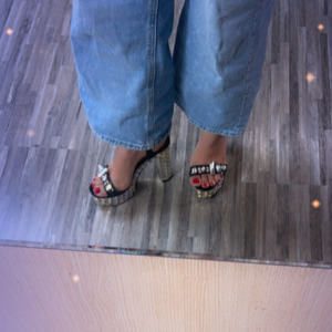 Roberta75_feet MYM
